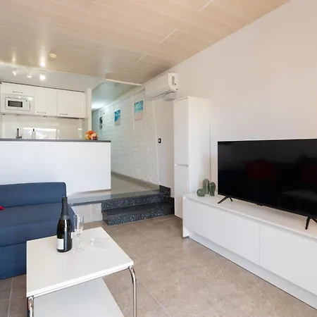 Apartman Tamaran Garden View *