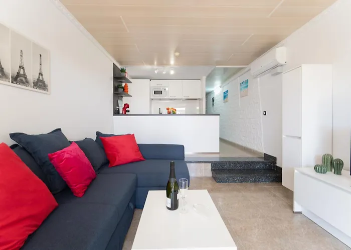 Tamaran Garden View Apartment